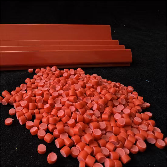 Gran oferta 2021 de gránulos compuestos de PVC rígido para piezas de moldeo por inyección de accesorios de tubería UPVC con buena resistencia al impacto